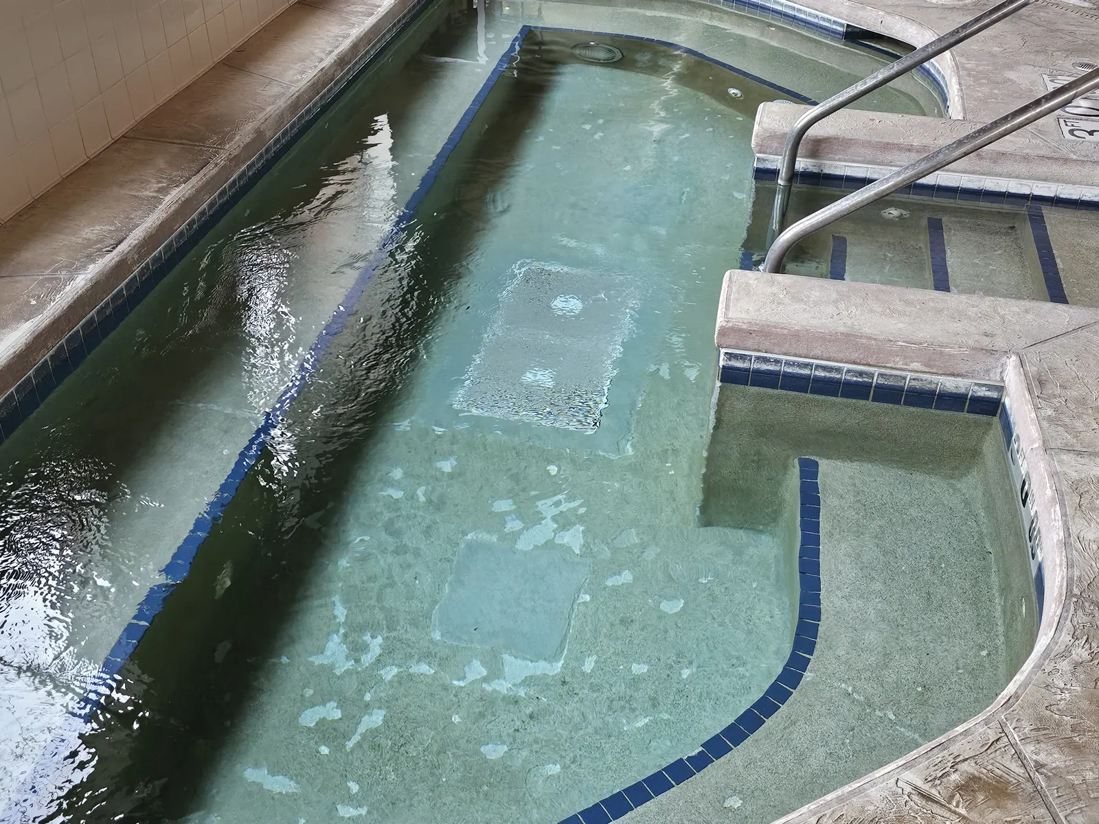Comfort Inn hotel hot tub before coating by DC Coatings